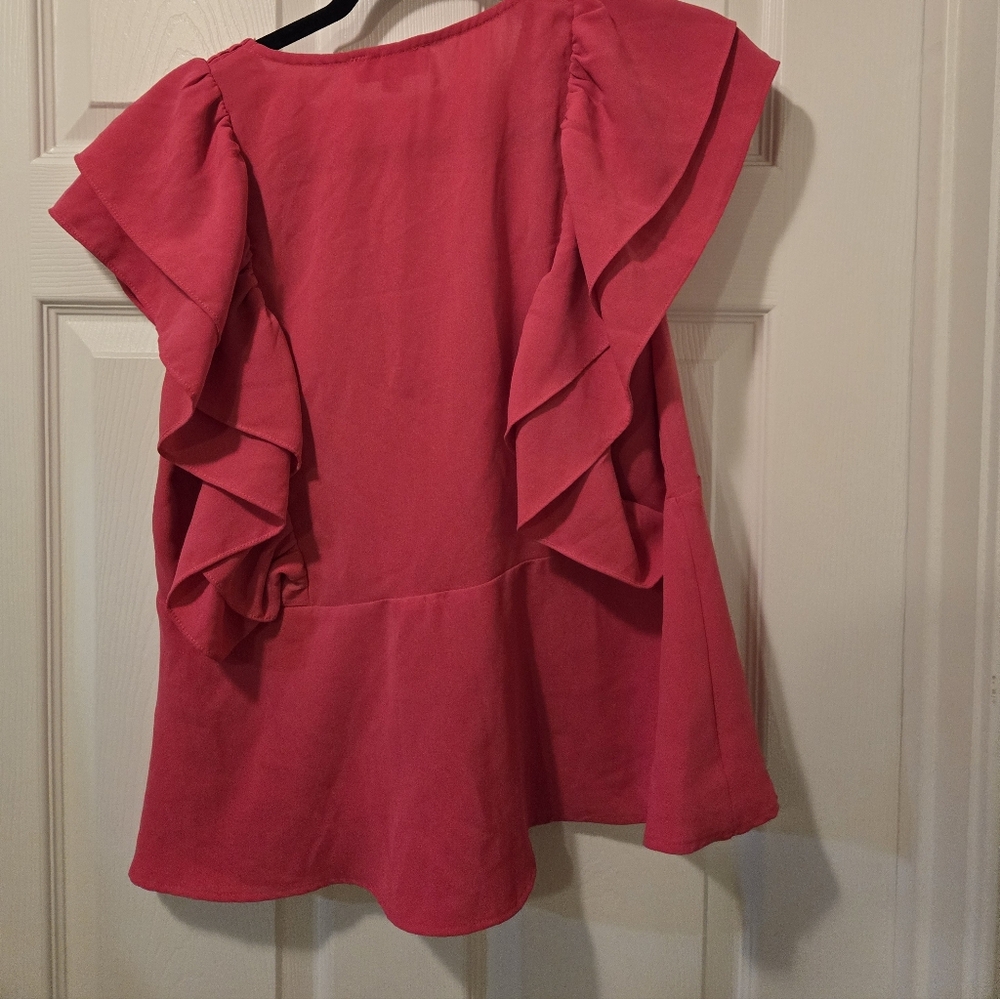 Elegant Fuchsia Ruffled V-Neck Blouse - Picture 6 of 7